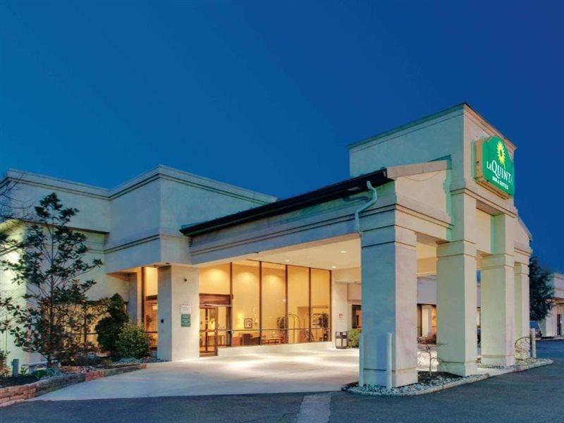 Ramada Inn By Wyndham Fairfield Nj Ngoại thất bức ảnh