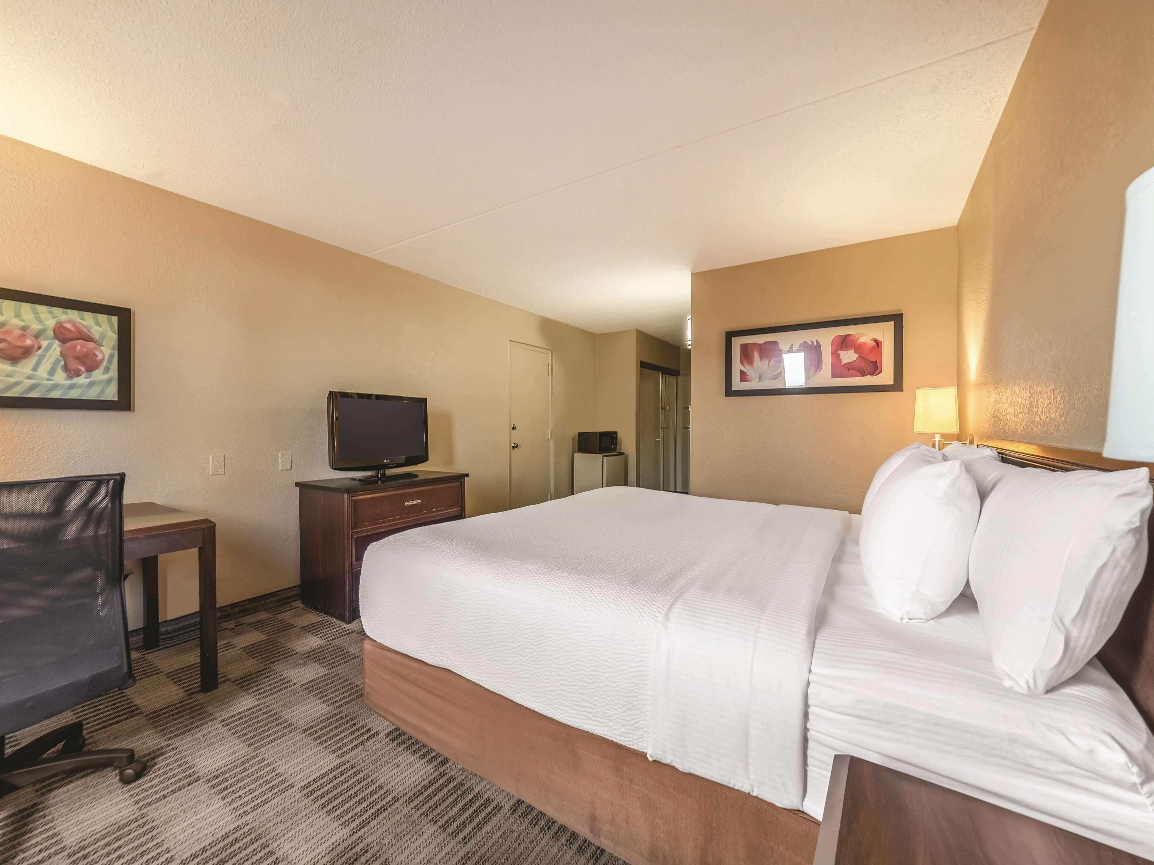 Ramada Inn By Wyndham Fairfield Nj Ngoại thất bức ảnh