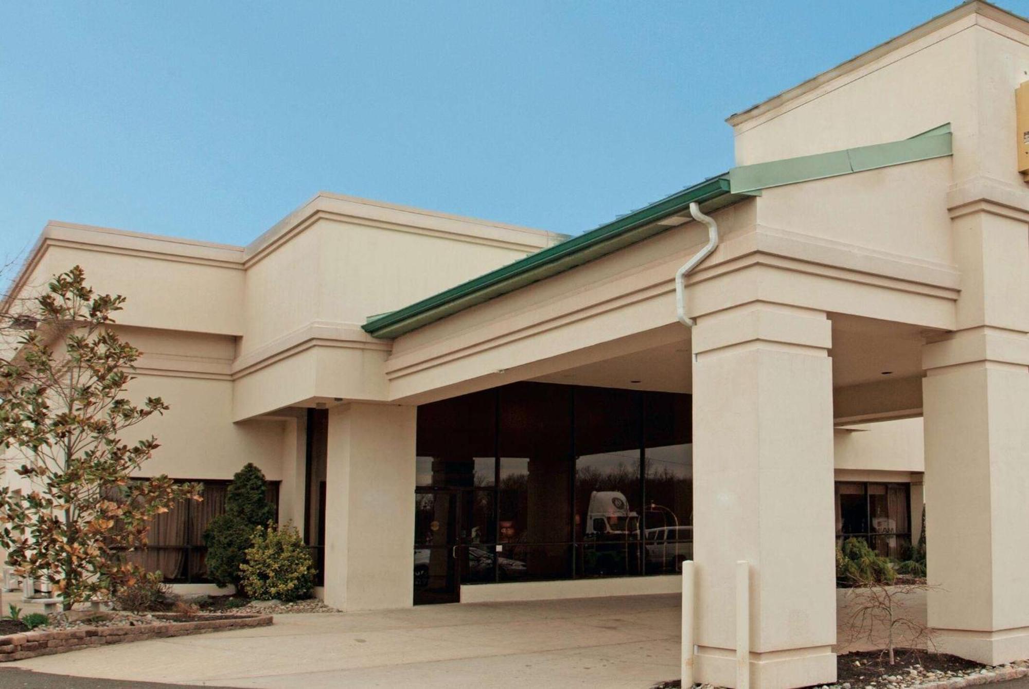 Ramada Inn By Wyndham Fairfield Nj Ngoại thất bức ảnh